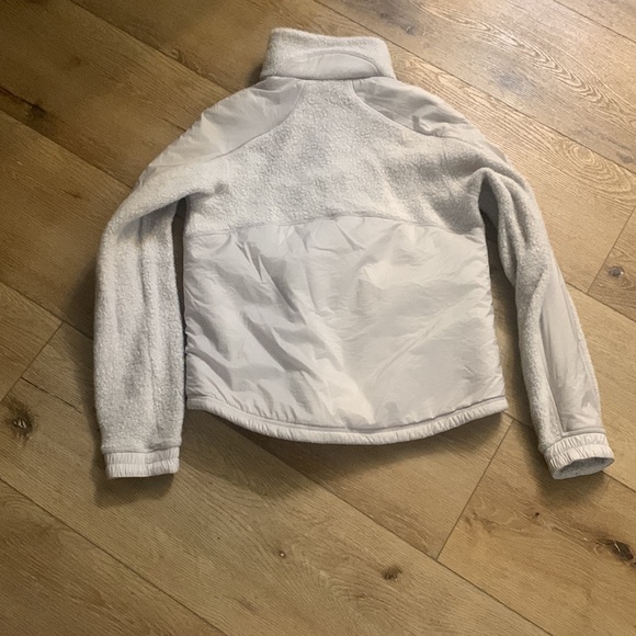 Lululemon atlética jacket - Picture 2 of 4